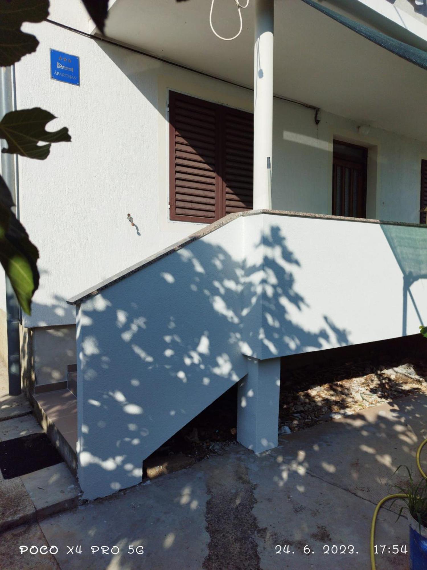 Apartments Nela ザダル エクステリア 写真